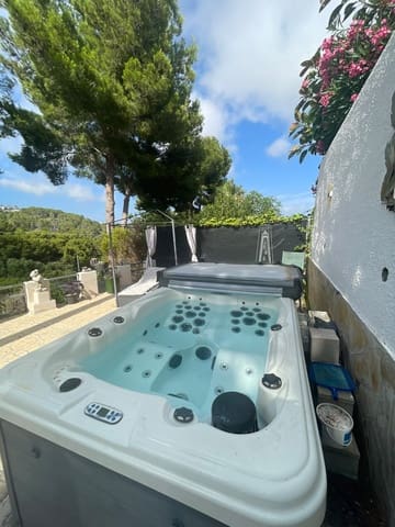 5 soverom Villa til salgs i Benissa med garasje - € 565 000 (Ref: 9974429)