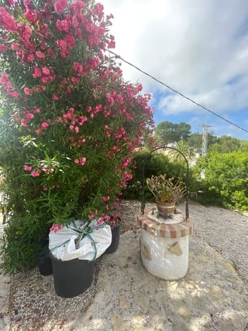 5 soverom Villa til salgs i Benissa med garasje - € 565 000 (Ref: 9974429)