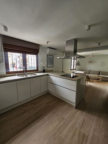 5 sypialnia Dom do wynajęcia w Benissa - 1 700 € (Ref: 9995376)