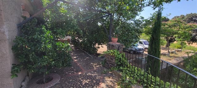3 soverom Finca/Herregård til leie i Madroñera med svømmebasseng garasje - € 1 200 (Ref: 10078929)