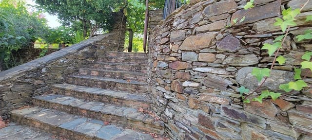 3 soverom Finca/Herregård til leie i Madroñera med svømmebasseng garasje - € 1 200 (Ref: 10078929)