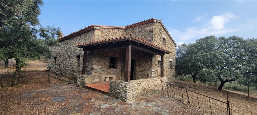 2 soveværelse Finca/Landehus til salg i Madronera - € 370.000 (Ref: 8594254)