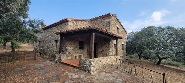 2 chambre Finca/Maison de Campagne à vendre à Madroñera - 370 000 € (Ref: 8594254)