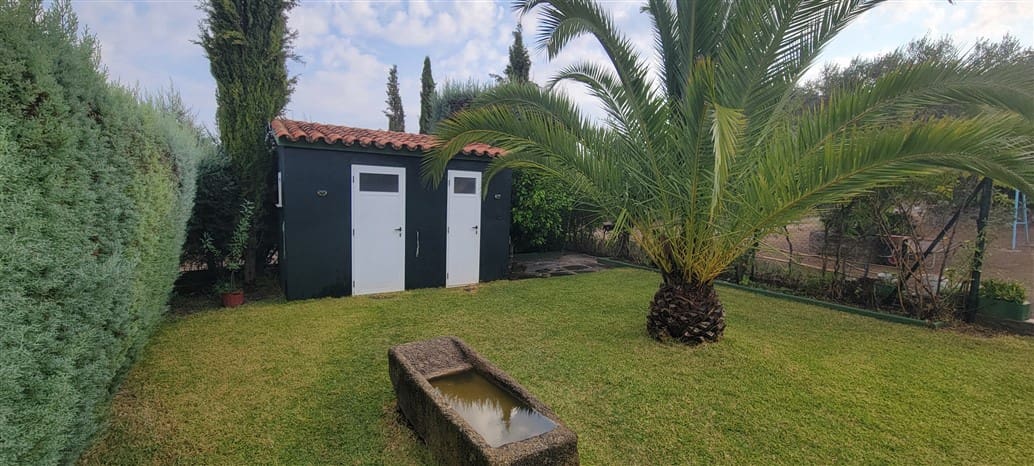 3 soveværelse Villa til salg i Trujillo med swimmingpool garage - € 320.000 (Ref: 8594260)