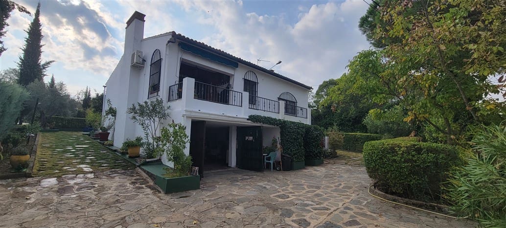 3 soveværelse Villa til salg i Trujillo med swimmingpool garage - € 320.000 (Ref: 8594260)