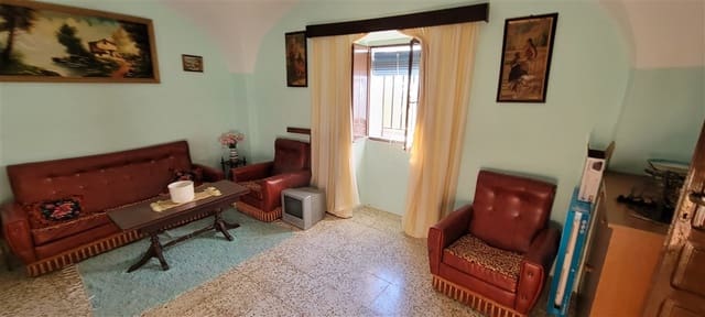 2 bedroom Townhouse for sale in Madroñera - € 39,000 (Ref: 8595583)