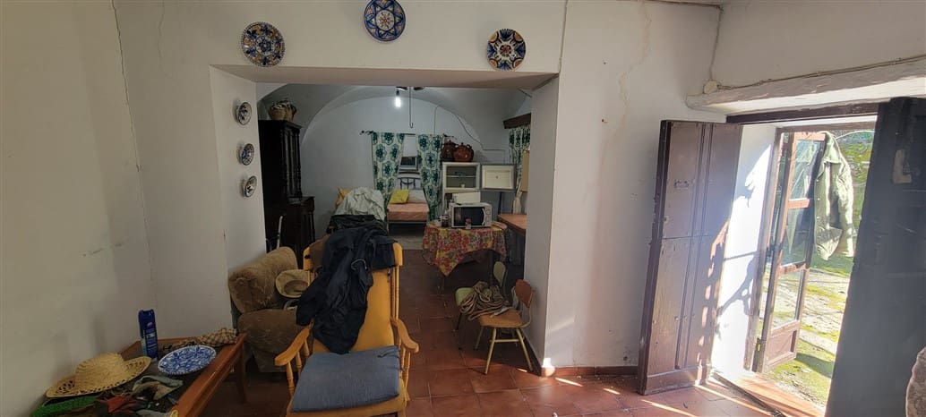 3 soverom Finca/Herregård til salgs i Trujillo med svømmebasseng - € 115 000 (Ref: 8791737)