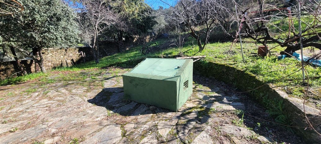 3 soverom Finca/Herregård til salgs i Trujillo med svømmebasseng - € 115 000 (Ref: 8791737)