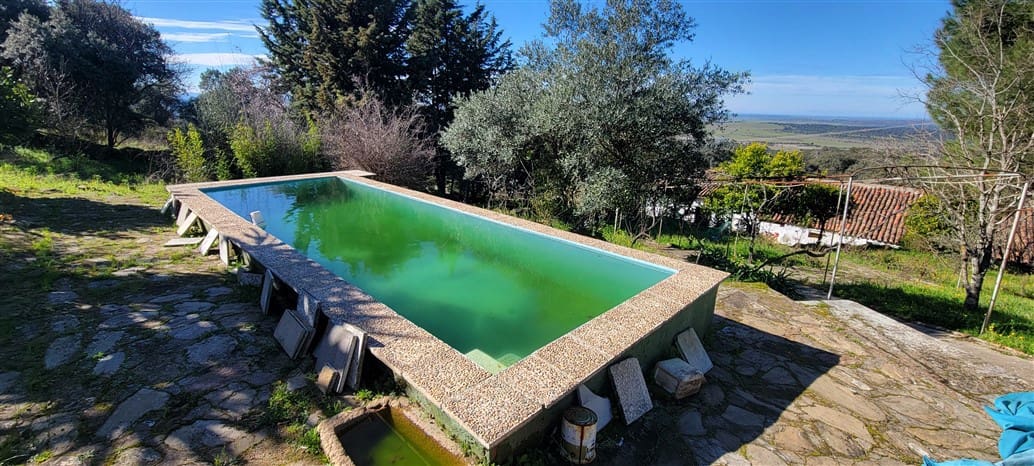 3 soverom Finca/Herregård til salgs i Trujillo med svømmebasseng - € 115 000 (Ref: 8791737)