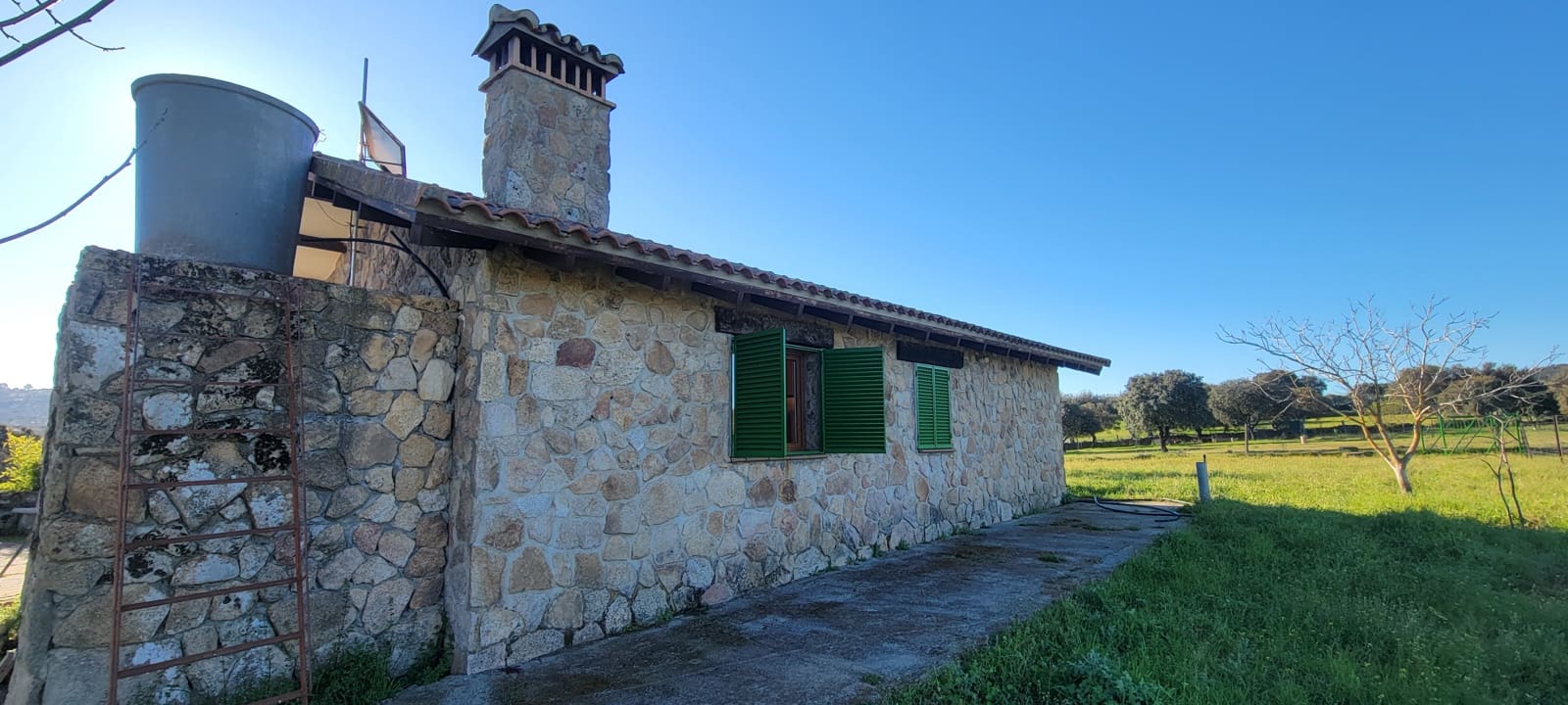 1 soveværelse Finca/Landehus til salg i Trujillo med swimmingpool - € 129.000 (Ref: 8948290)