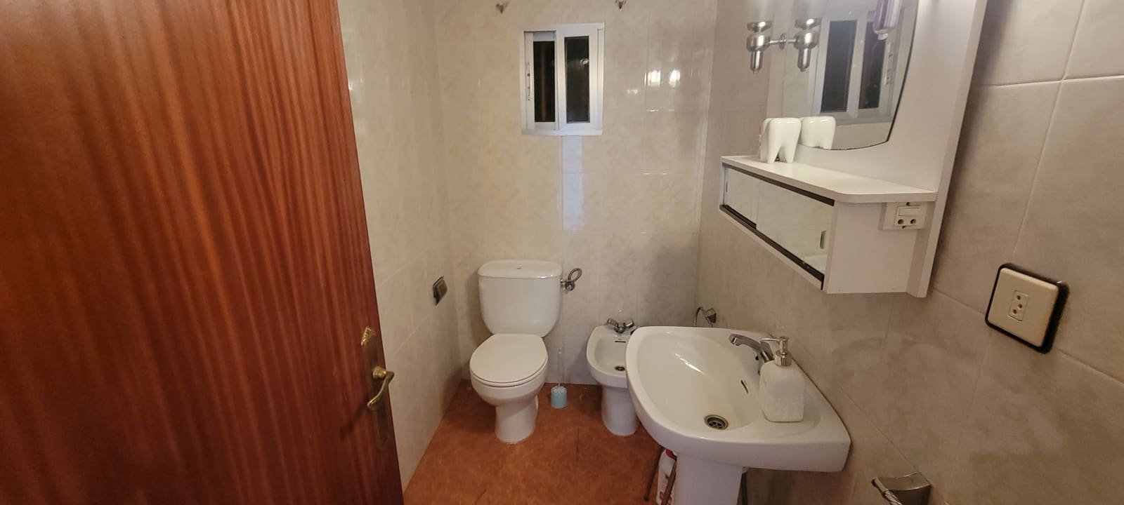 8 soverom Hus til salgs i Trujillo - € 296 000 (Ref: 8987950)