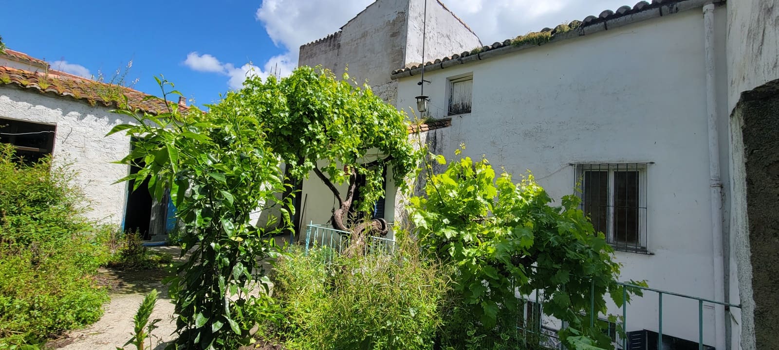 8 soverom Hus til salgs i Trujillo - € 296 000 (Ref: 8987950)
