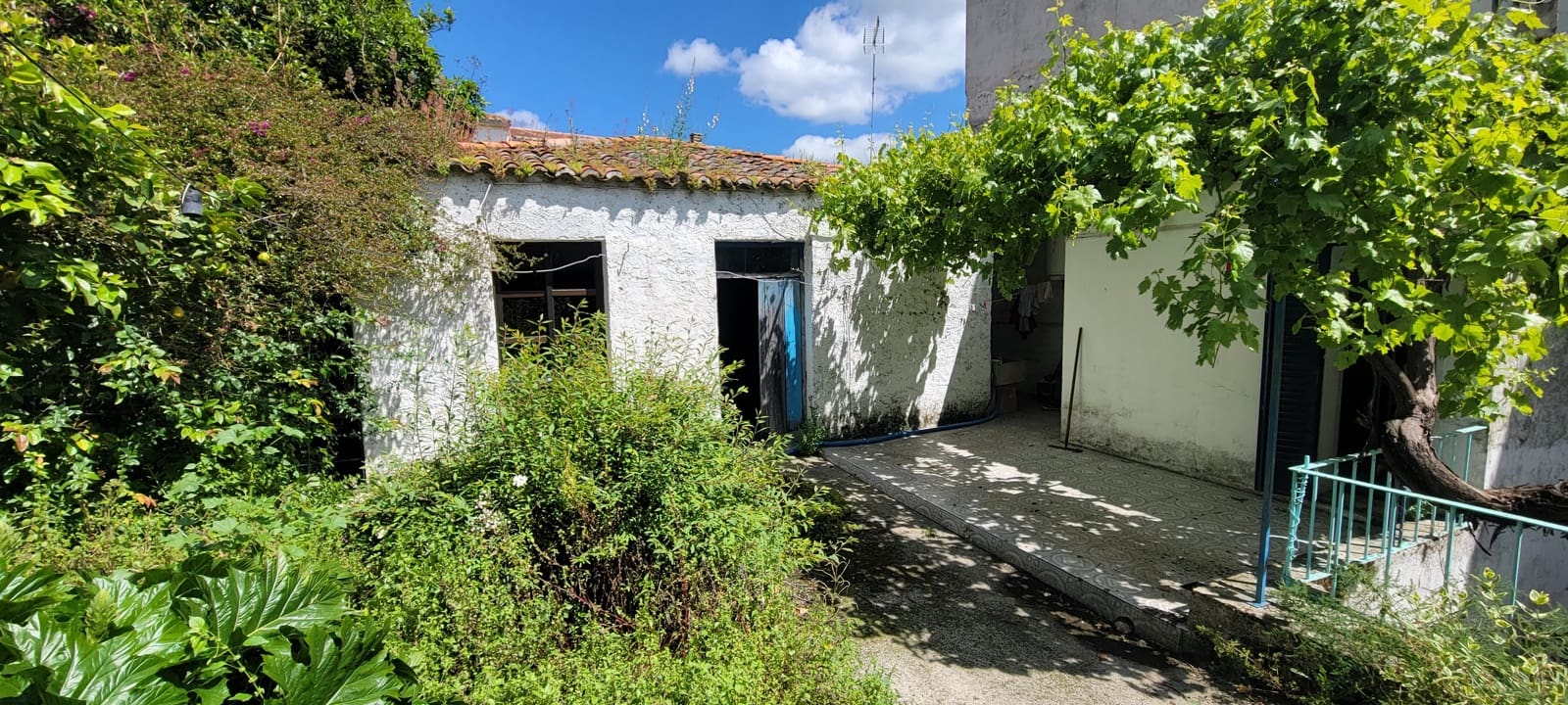 8 soverom Hus til salgs i Trujillo - € 296 000 (Ref: 8987950)