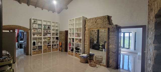 3 chambre Finca/Maison de Campagne à vendre à Trujillo avec garage - 779 000 € (Ref: 9007722)