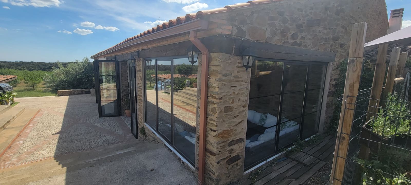 3 bedroom Finca/Country House for sale in Trujillo with garage - € 779,000 (Ref: 9007722)