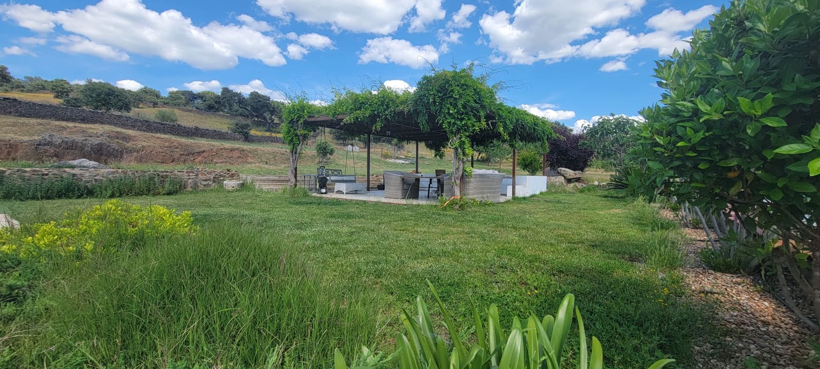 3 bedroom Finca/Country House for sale in Trujillo with garage - € 779,000 (Ref: 9007722)