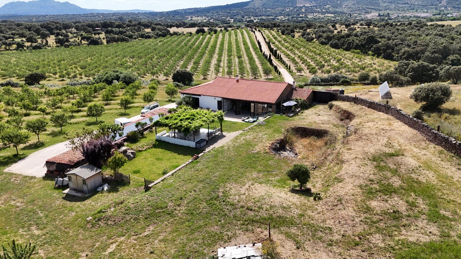 3 bedroom Finca/Country House for sale in Trujillo with garage - € 779,000 (Ref: 9007722)
