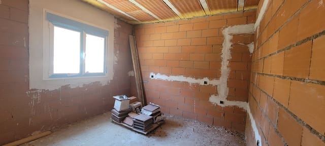 3 chambre Finca/Maison de Campagne à vendre à Trujillo avec garage - 125 000 € (Ref: 9038253)