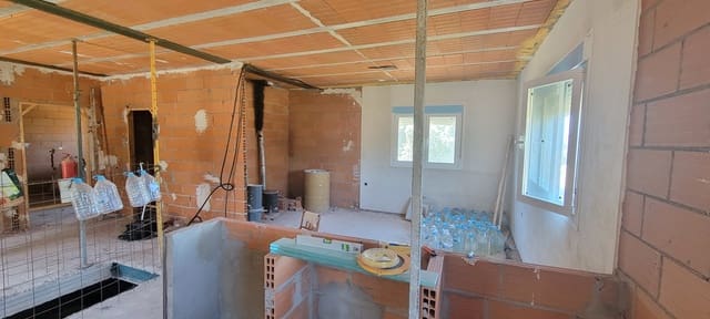 3 chambre Finca/Maison de Campagne à vendre à Trujillo avec garage - 125 000 € (Ref: 9038253)