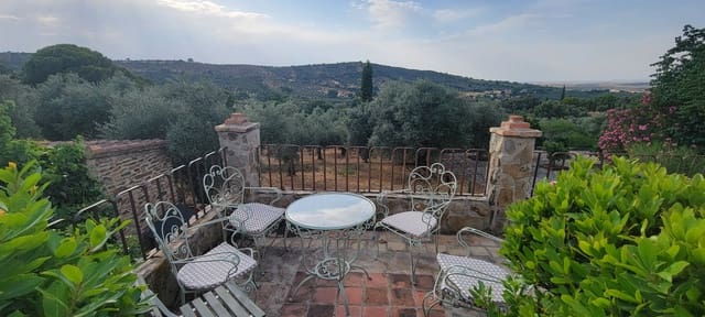 6 bedroom Finca/Country House for holiday rental in Madroñera with pool garage - € 1,740 (Ref: 9126418)