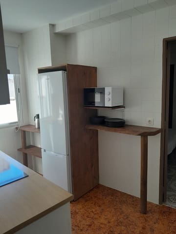 2 slaapkamer Appartement te huur in Lucena - € 550 (Ref: 9135890)