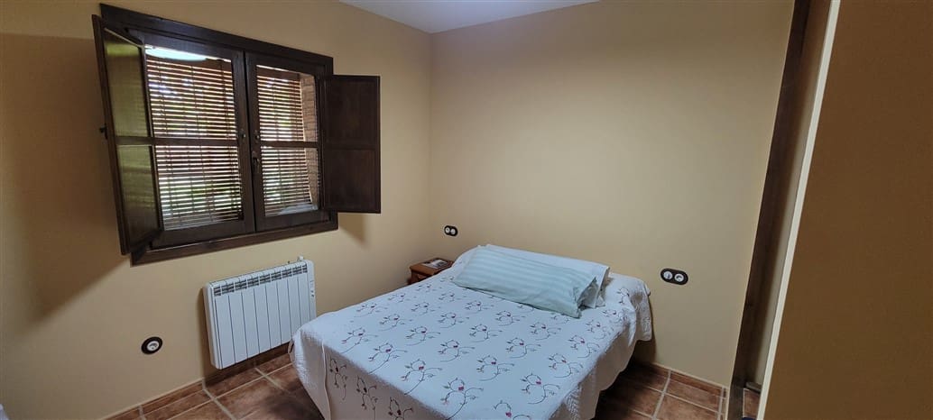 3 soveværelse Finca/Landehus til salg i Trujillo med swimmingpool - € 349.800 (Ref: 9143680)