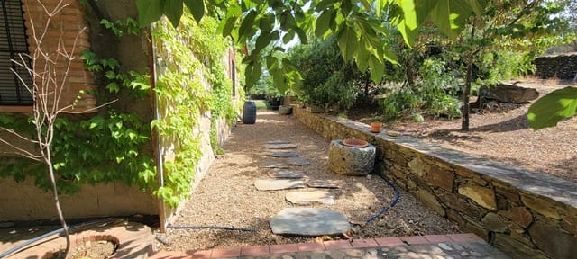 3 chambre Finca/Maison de Campagne à vendre à Trujillo avec piscine - 349 800 € (Ref: 9143680)