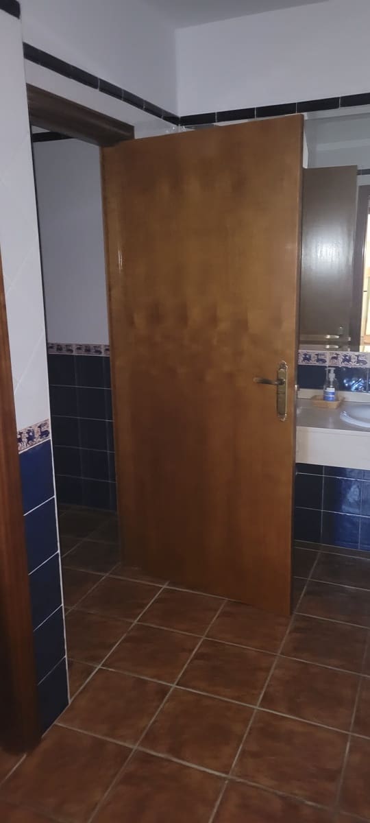 14 soverom Bedrift til salgs i Guadalupe med svømmebasseng garasje - € 750 000 (Ref: 9143729)