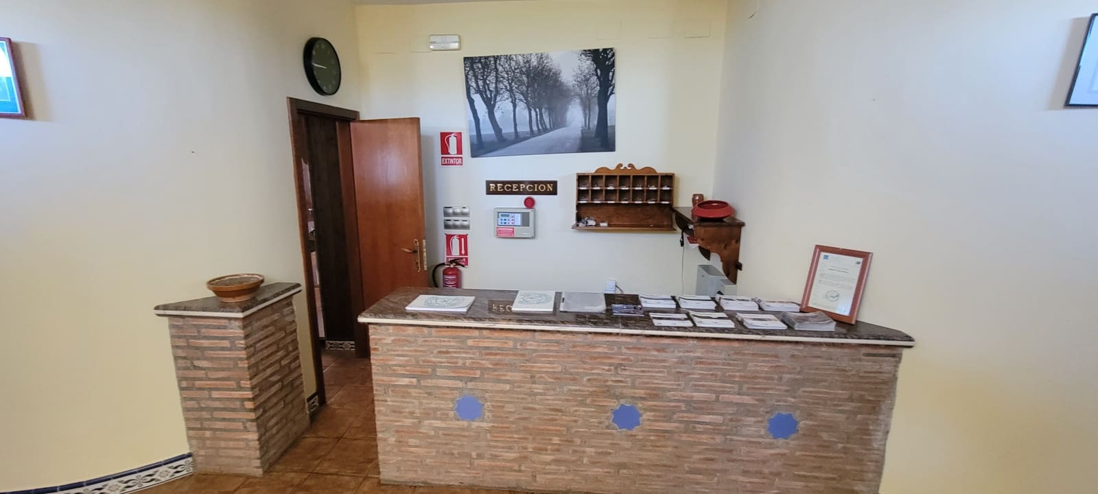 14 soverom Bedrift til salgs i Guadalupe med svømmebasseng garasje - € 750 000 (Ref: 9143729)