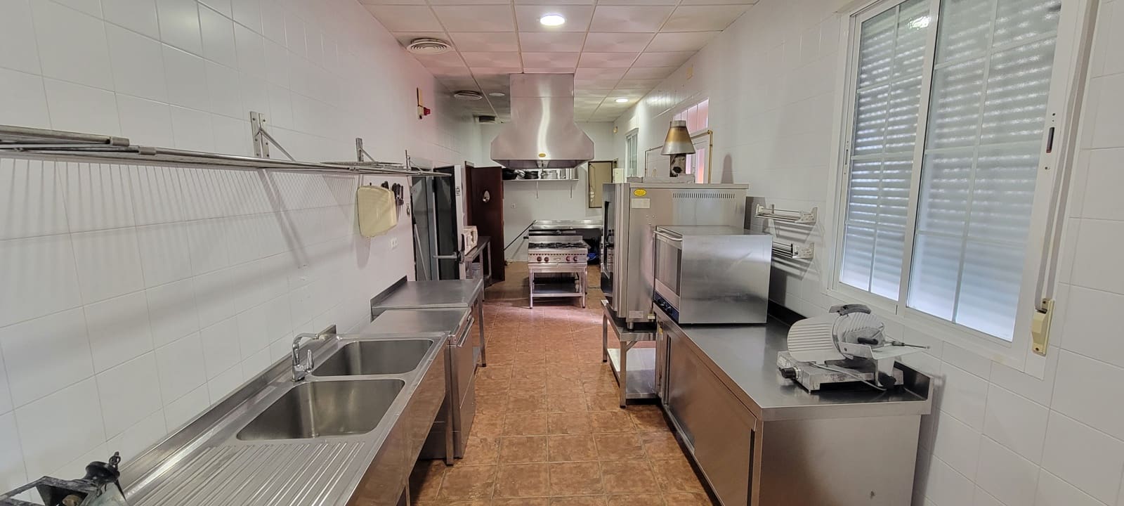 14 soverom Bedrift til salgs i Guadalupe med svømmebasseng garasje - € 750 000 (Ref: 9143729)