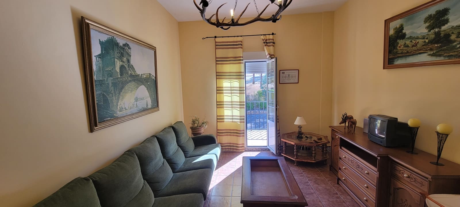 14 soverom Bedrift til salgs i Guadalupe med svømmebasseng garasje - € 750 000 (Ref: 9143729)