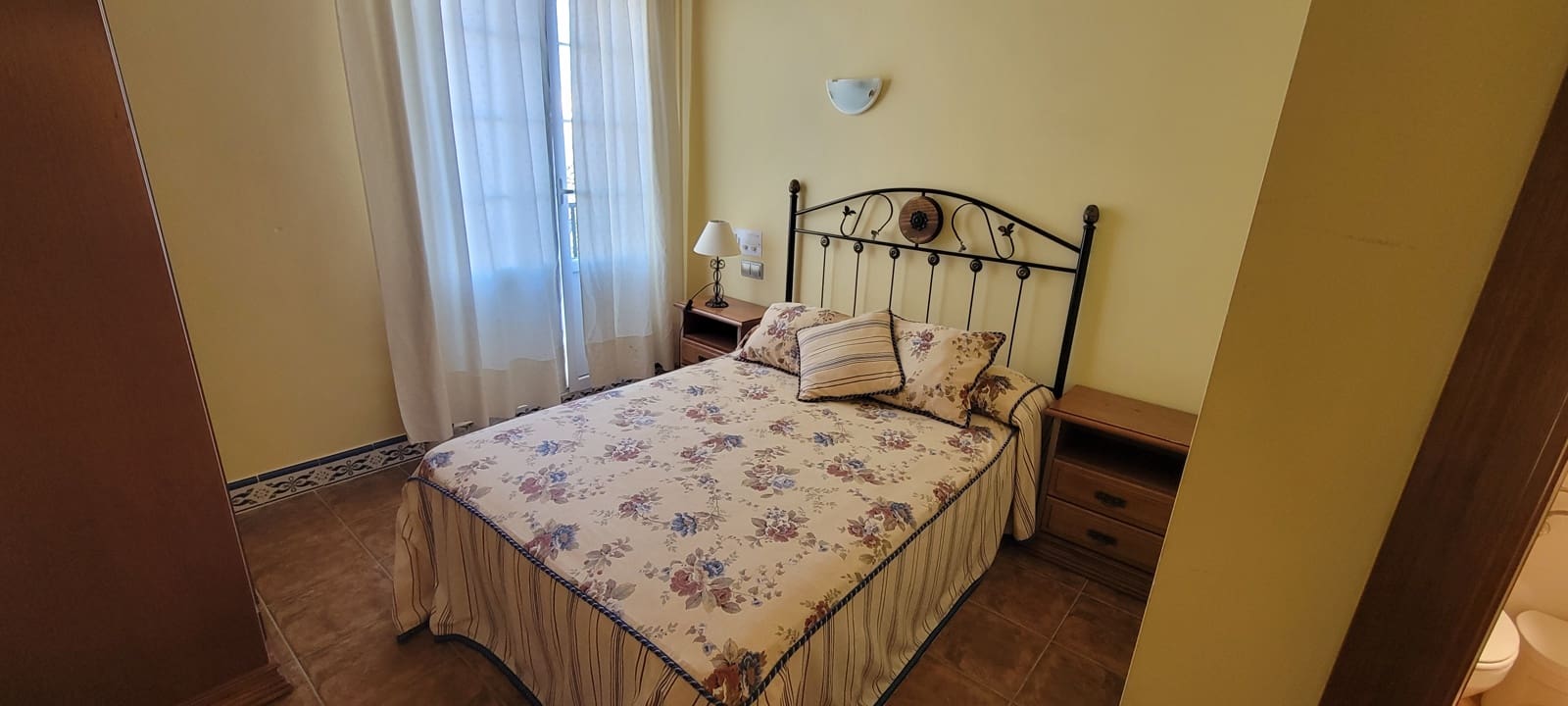 14 soverom Bedrift til salgs i Guadalupe med svømmebasseng garasje - € 750 000 (Ref: 9143729)