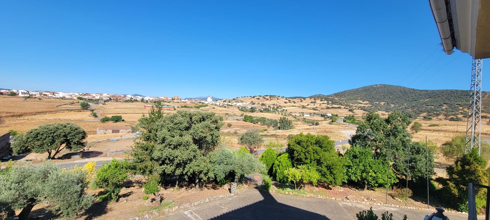 14 soverom Bedrift til salgs i Guadalupe med svømmebasseng garasje - € 750 000 (Ref: 9143729)