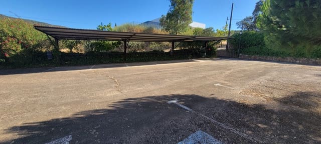 14 bedroom Business for sale in Guadalupe with pool garage - € 750,000 (Ref: 9143729)