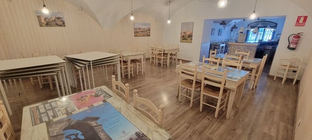 16 soveværelse Virksomhed til salg i Trujillo - € 990.000 (Ref: 9143756)