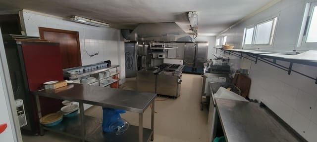 16 bedroom Business for sale in Trujillo - € 990,000 (Ref: 9143756)