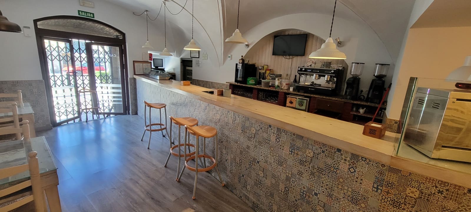 16 bedroom Business for sale in Trujillo - € 990,000 (Ref: 9143756)