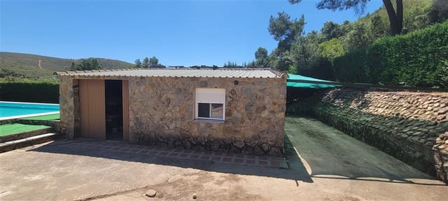 8 chambre Finca/Maison de Campagne à vendre à Guadalupe avec piscine garage - 228 950 € (Ref: 9146273)