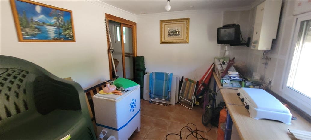 8 soveværelse Finca/Landehus til salg i Guadalupe med swimmingpool garage - € 228.950 (Ref: 9146273)