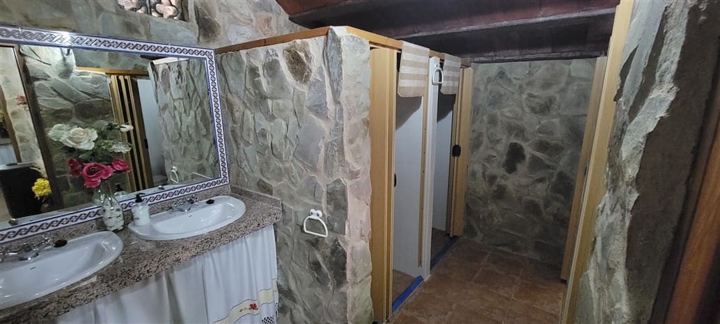 8 soveværelse Finca/Landehus til salg i Guadalupe med swimmingpool garage - € 228.950 (Ref: 9146273)