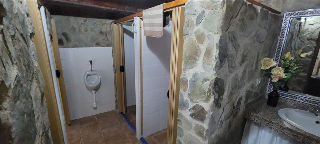 8 soveværelse Finca/Landehus til salg i Guadalupe med swimmingpool garage - € 228.950 (Ref: 9146273)