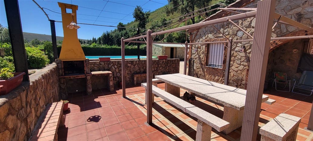 8 soveværelse Finca/Landehus til salg i Guadalupe med swimmingpool garage - € 228.950 (Ref: 9146273)