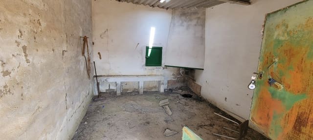 Finca/Landehus til salg i Trujillo med swimmingpool garage - € 56.000 (Ref: 9161932)