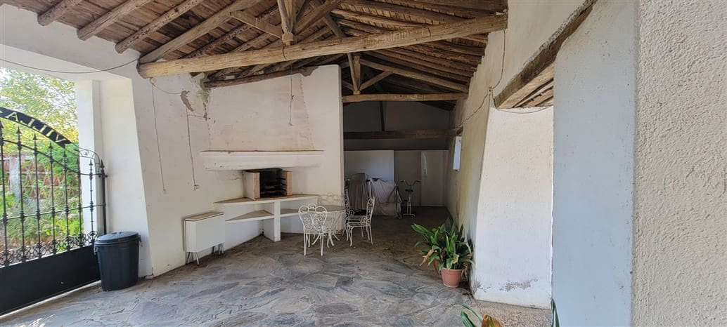 Villa til salgs i Trujillo med svømmebasseng garasje - € 850 000 (Ref: 9177590)