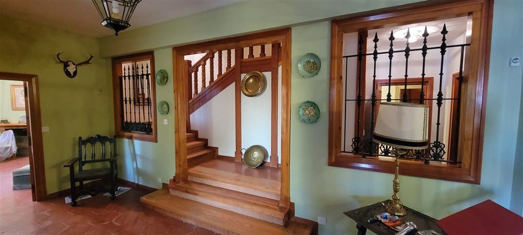 Villa til salgs i Trujillo med svømmebasseng garasje - € 850 000 (Ref: 9177590)