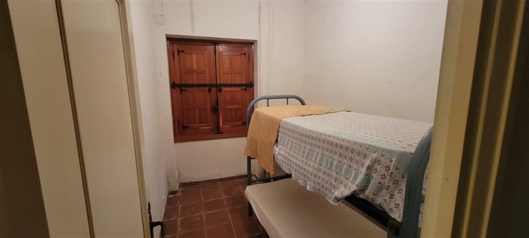 Villa til salgs i Trujillo med svømmebasseng garasje - € 850 000 (Ref: 9177590)