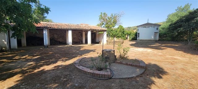 Villa till salu i Trujillo med pool garage - 850 000 € (Ref: 9177590)