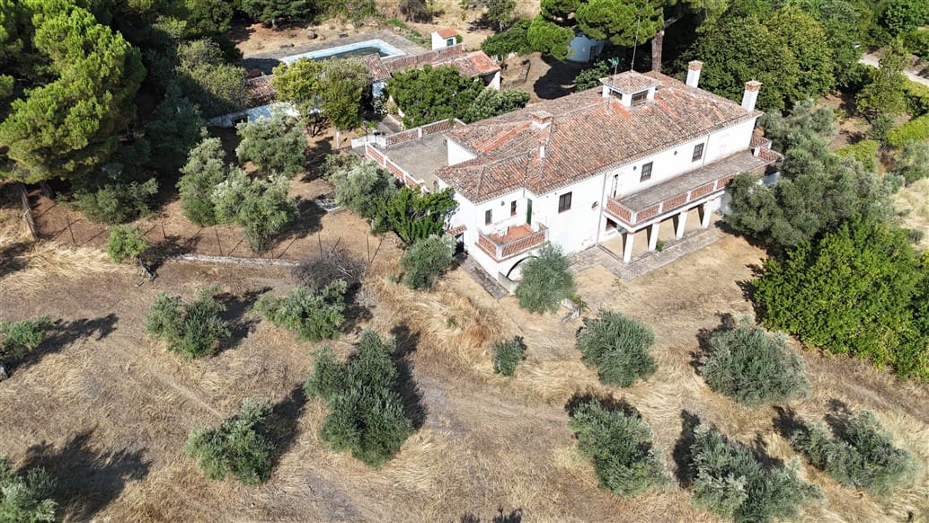 Villa til salgs i Trujillo med svømmebasseng garasje - € 850 000 (Ref: 9177590)