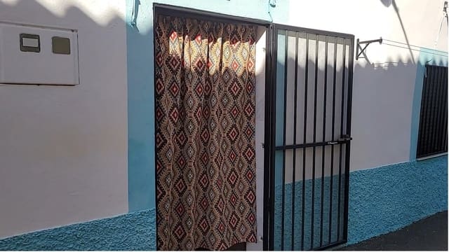 2 bedroom Townhouse for sale in Trujillo - € 38,000 (Ref: 9177591)