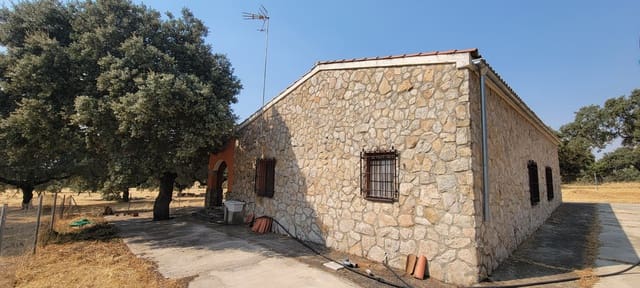 3 bedroom Finca/Country House for sale in Trujillo - € 319,000 (Ref: 9189473)